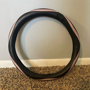 Steering wheel cover